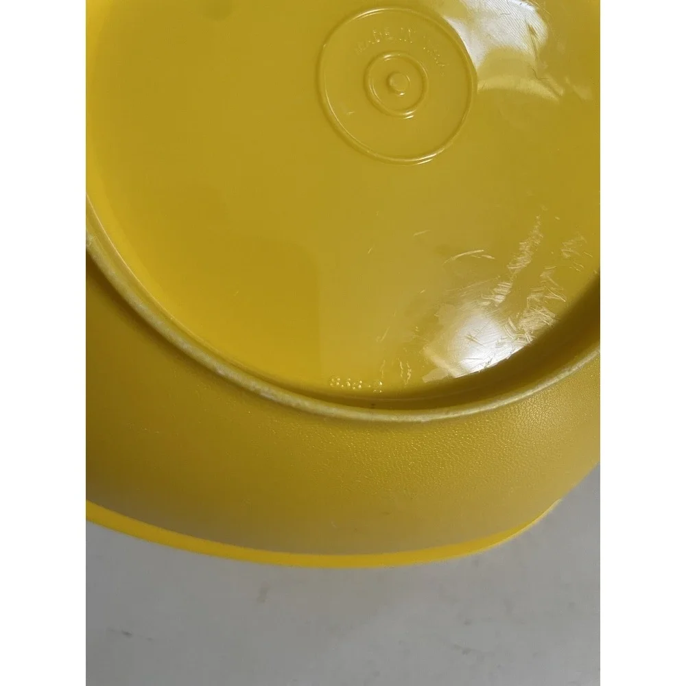 Vintage Tupperware‎ Servalier Bowl #836-2 Square Container 1970's Retro Disco